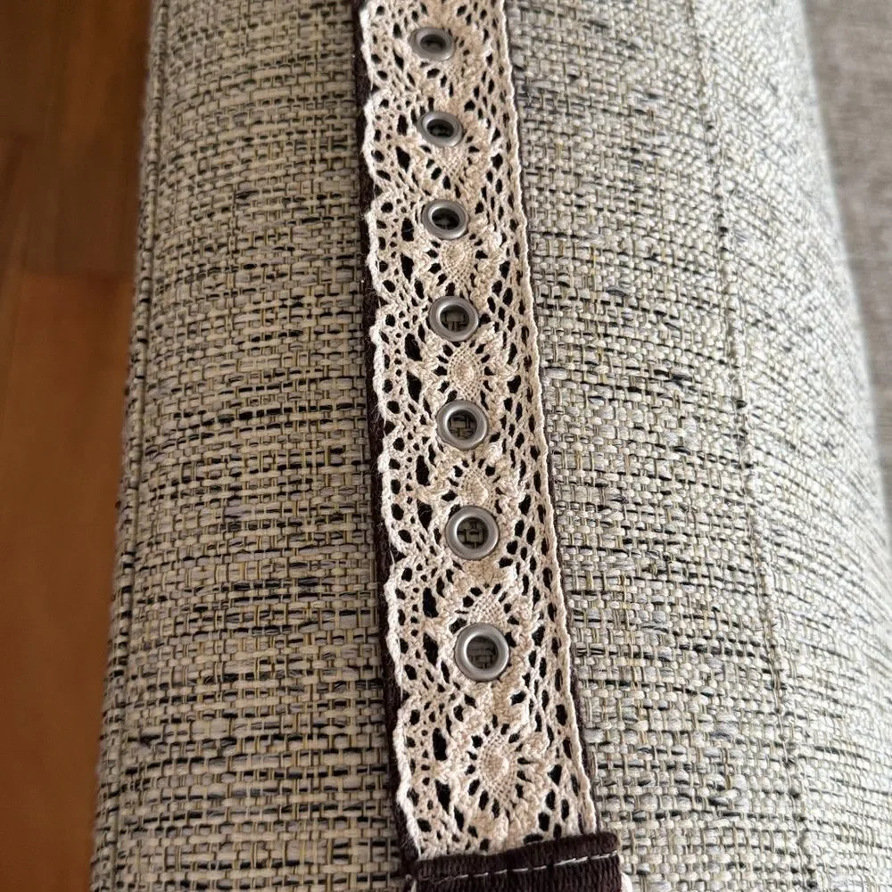 Lace belt